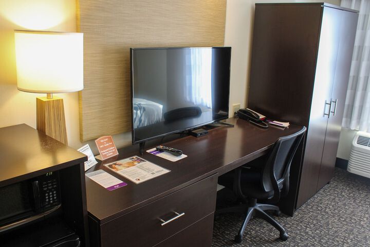 Room 10 of 29