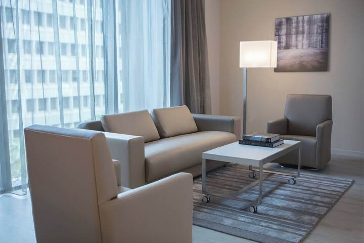 Room 20 of 35