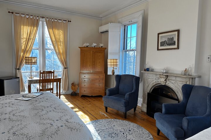 Room 15 of 46