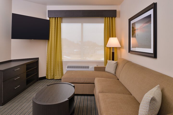 Room 49 of 64