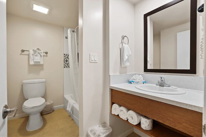 Room 20 of 34