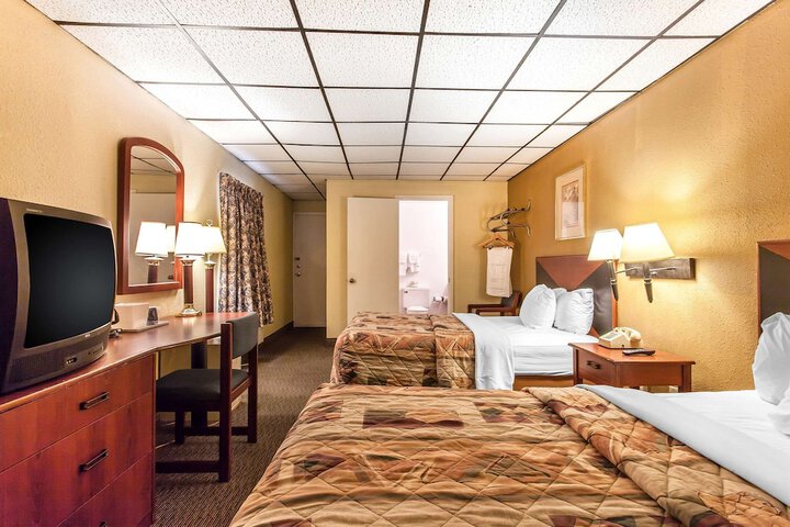 Room 15 of 44