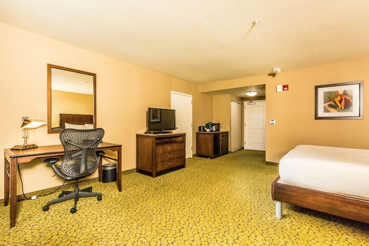 Room 31 of 85