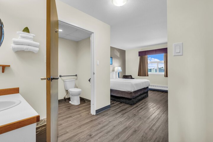 Woodland Inn Meadow Lake