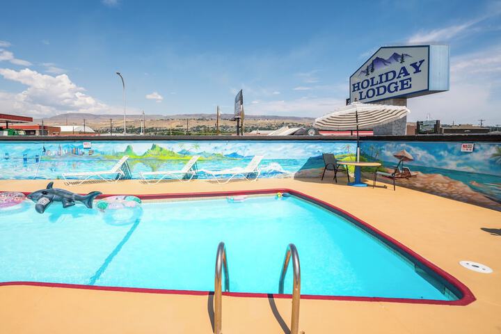 Pool 7 of 38