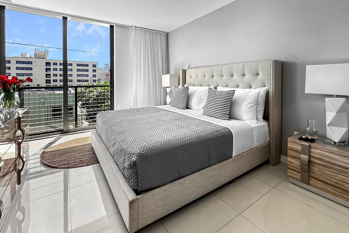 Bay Breeze Premium Apartments by Eskape Collection
