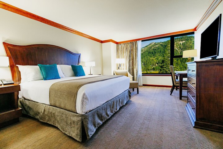 Everline Resort and Spa Lake Tahoe