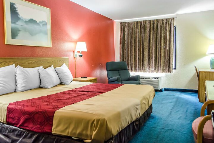Room 20 of 47