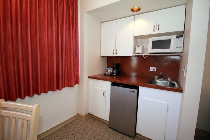 SEASIDE INN & SUITES CLEARWATER BEACH