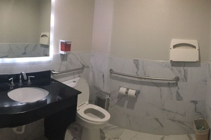 Room 8 of 19