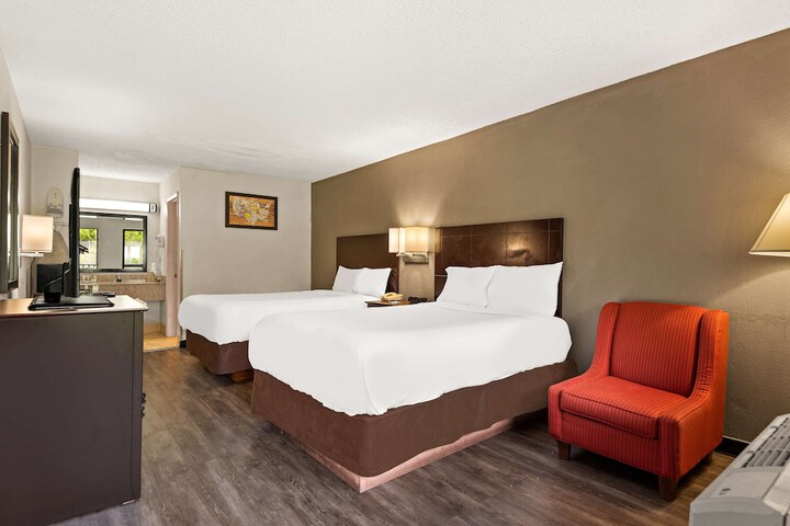 Room 20 of 24