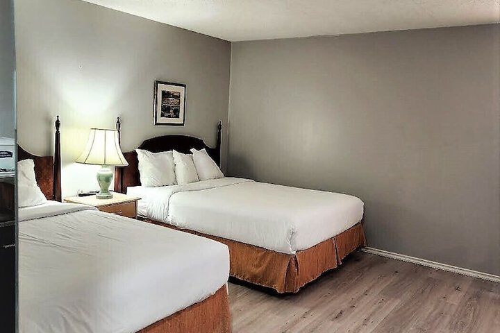 Room 11 of 21
