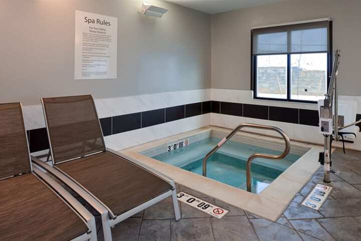 Holiday Inn Express & Suites Shippensburg by IHG