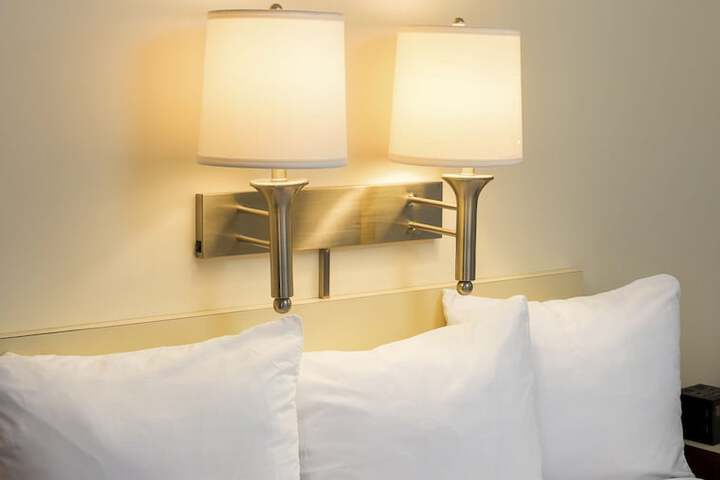 Room 17 of 46