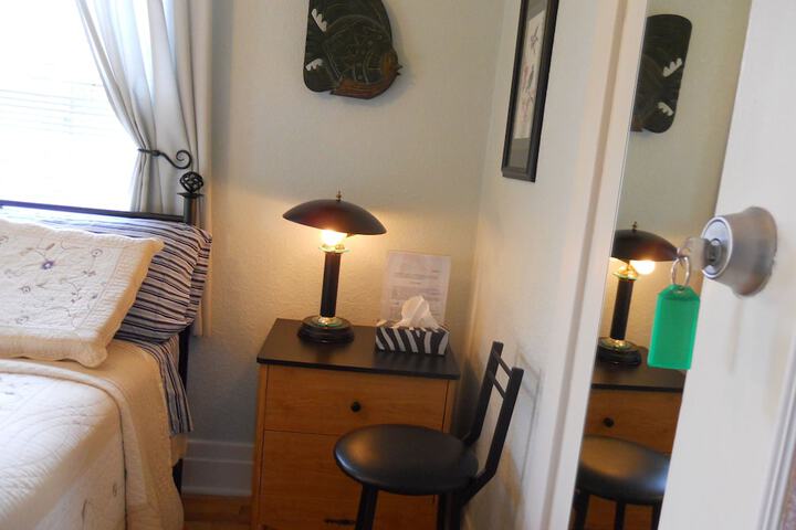 Room 26 of 42