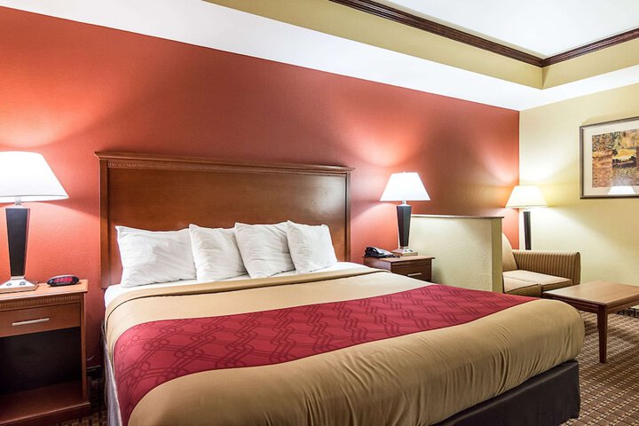 Room 20 of 28