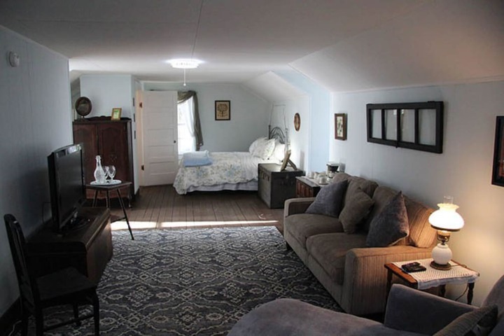 Room 32 of 55