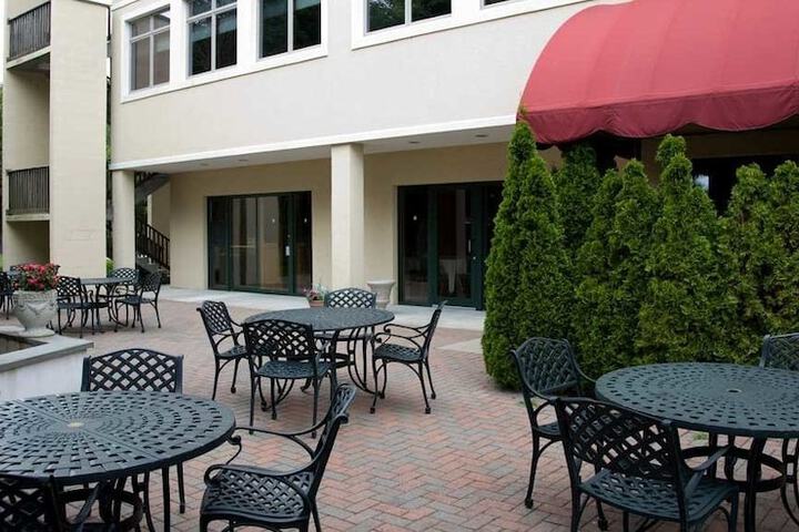 Terrace/Patio 30 of 33