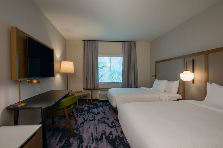 Room 26 of 38