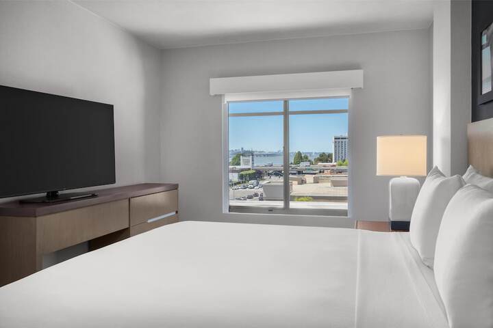 HYATT house Emeryville / San Francisco Bay Area