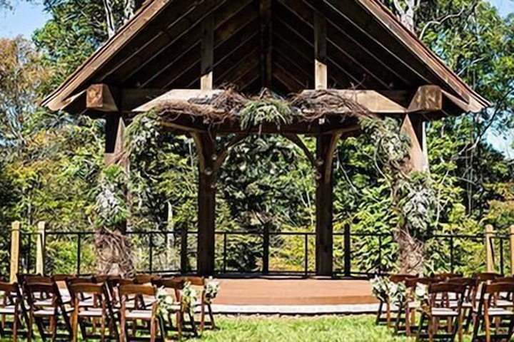 Dancing Bear Lodge