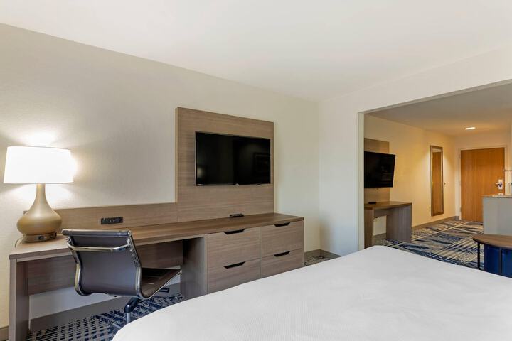 Comfort Inn & Suites Hot Springs Midtown
