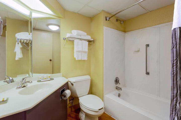 Room 15 of 30