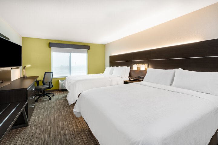 Holiday Inn Express & Suites Trinidad by IHG