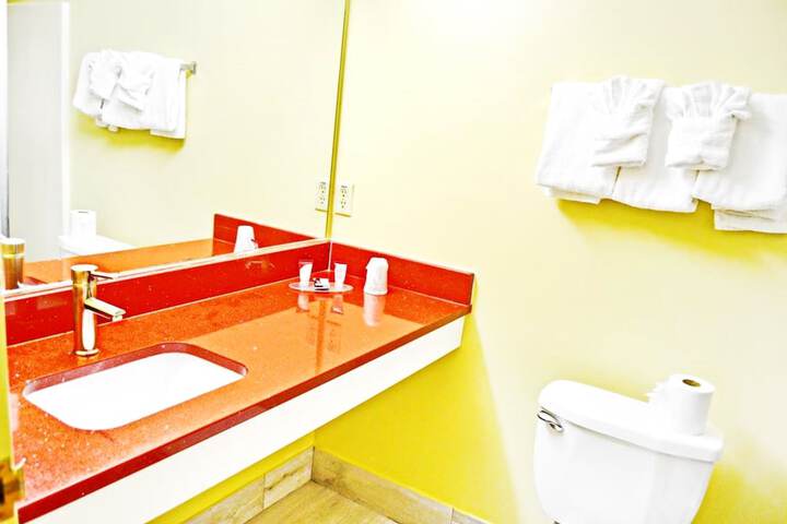 Room 19 of 25