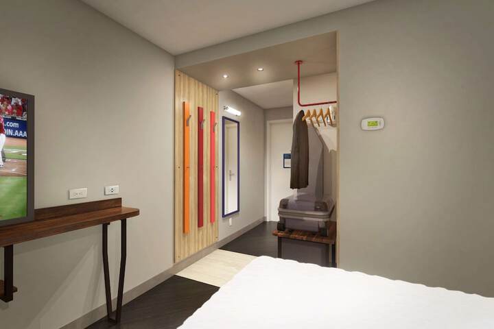 Room 13 of 41