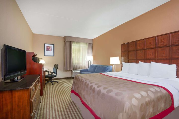 Room 14 of 42