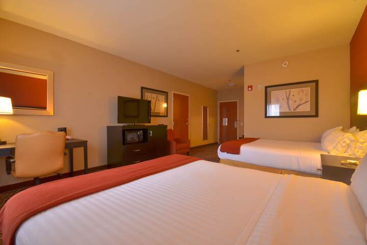Room 9 of 47