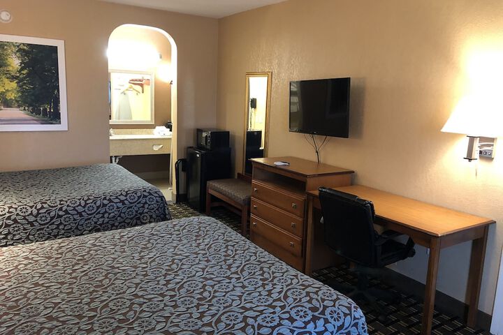 Room 19 of 43