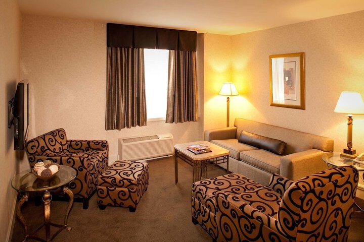 Hilton Cincinnati Netherland Plaza