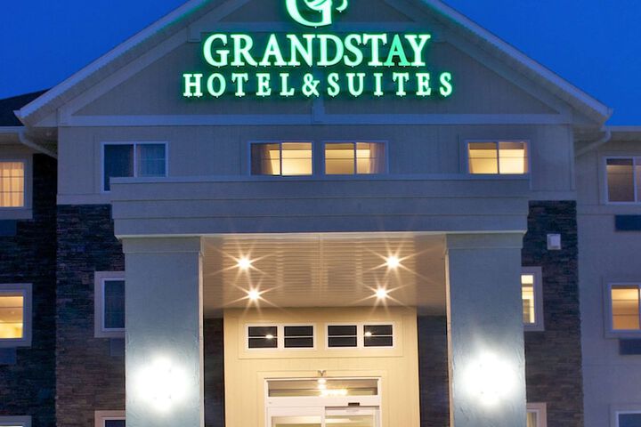 Hotel 4 of 34