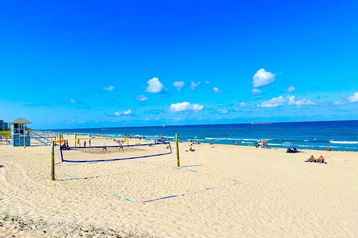 Club Lux Resort by the Beach