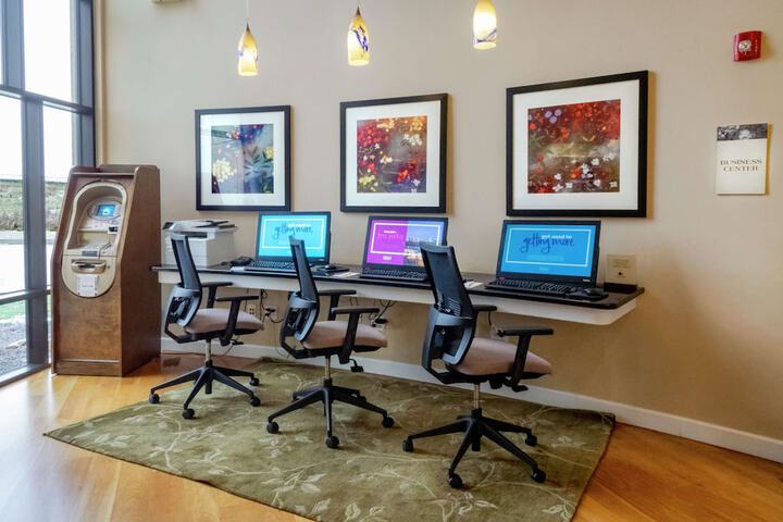 Business Center 43 of 43