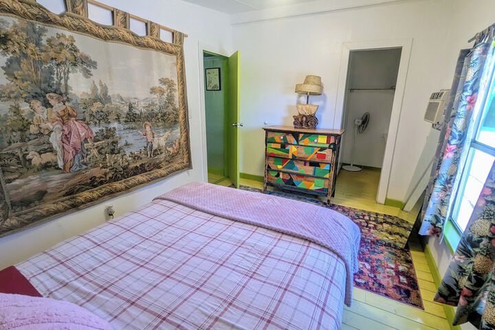 Room 155 of 286