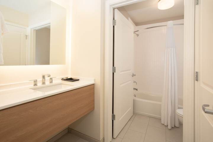 Room 20 of 43