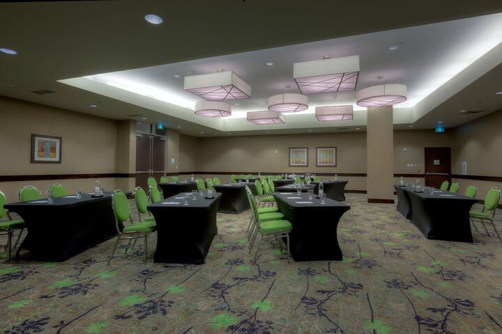 Holiday Inn Hotel & Suites Saskatoon Downtown by IHG