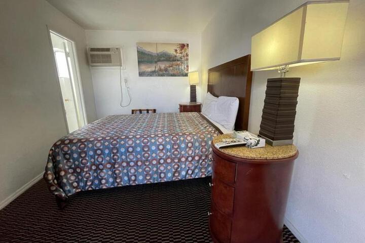 Desert Inn