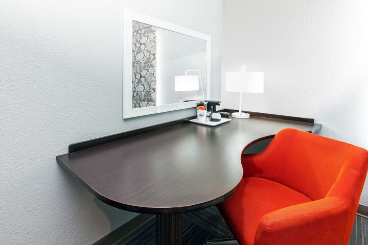 Room 40 of 51