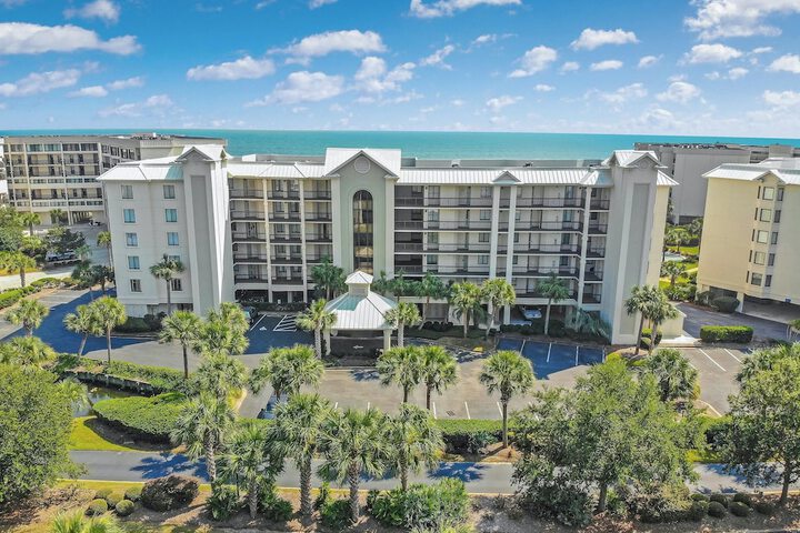 Litchfield Beach & Golf Resort