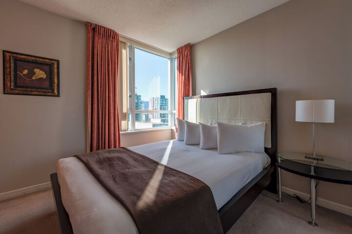 Room 12 of 40