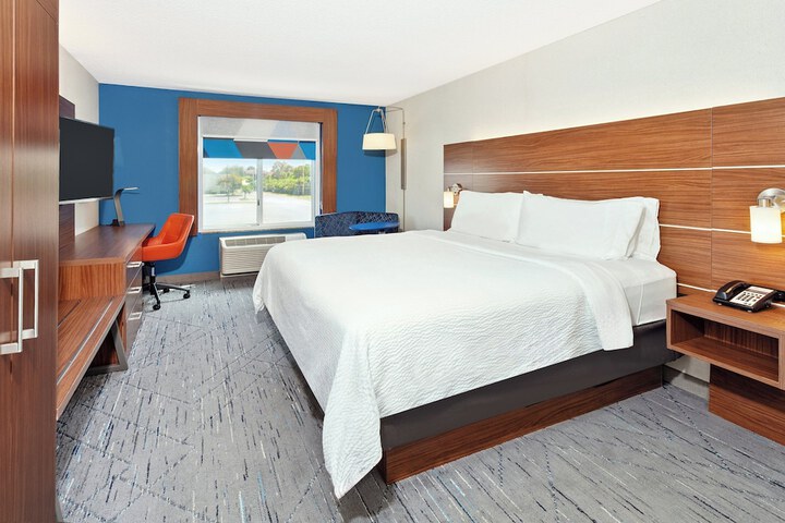 Holiday Inn Express Hotel & Suites Urbana-Champaign by IHG