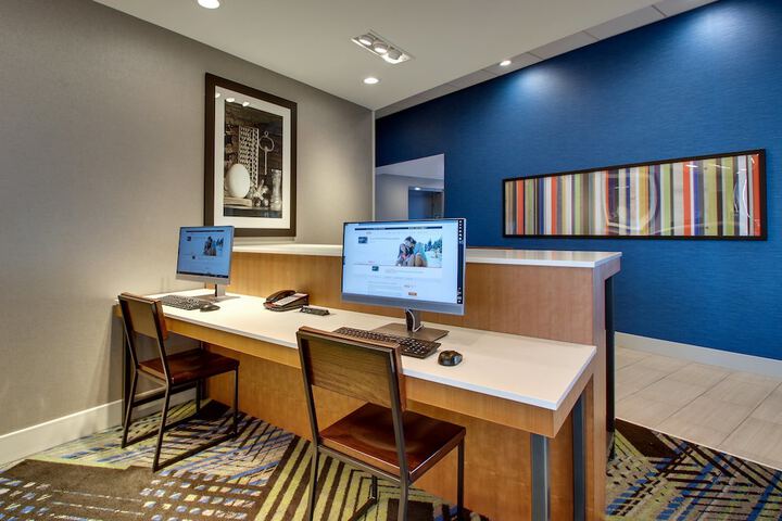 Holiday Inn Express & Suites Findlay North by IHG
