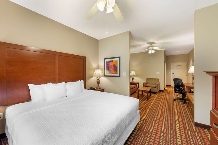 Room 18 of 23