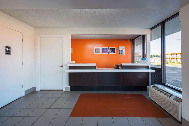 Studio 6 Suites Perry GA