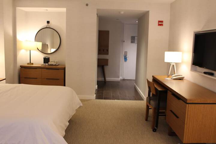 Room 36 of 82