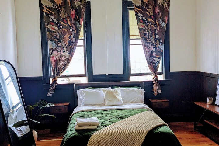 Howzit Hostels Hawaii